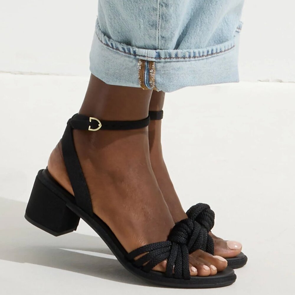 Rothy's The Knot Sandal black 7.5
